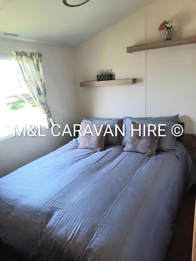 Gristhorpe Blue Dolphin Holiday Park מראה חיצוני תמונה