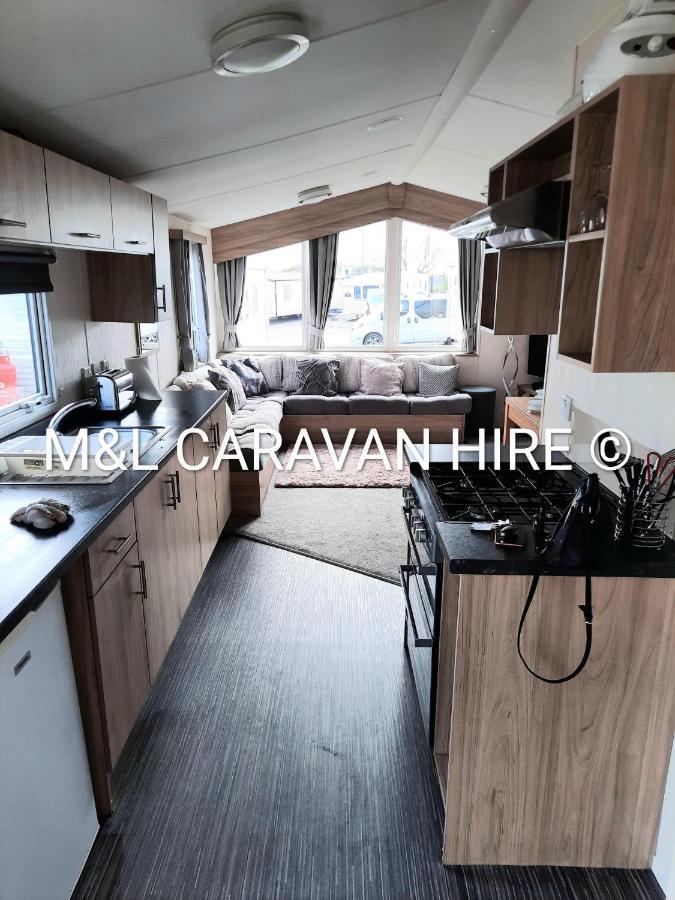 Gristhorpe Blue Dolphin Holiday Park מראה חיצוני תמונה