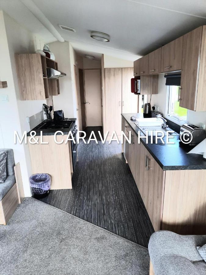 Gristhorpe Blue Dolphin Holiday Park מראה חיצוני תמונה